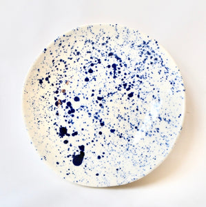 White porcelain large plate with splatter detail
