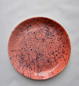 Paprika porcelain medium plate with splatter detail